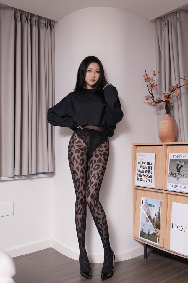 鱼子酱Fish - 性感的丝 [122P-817MB]