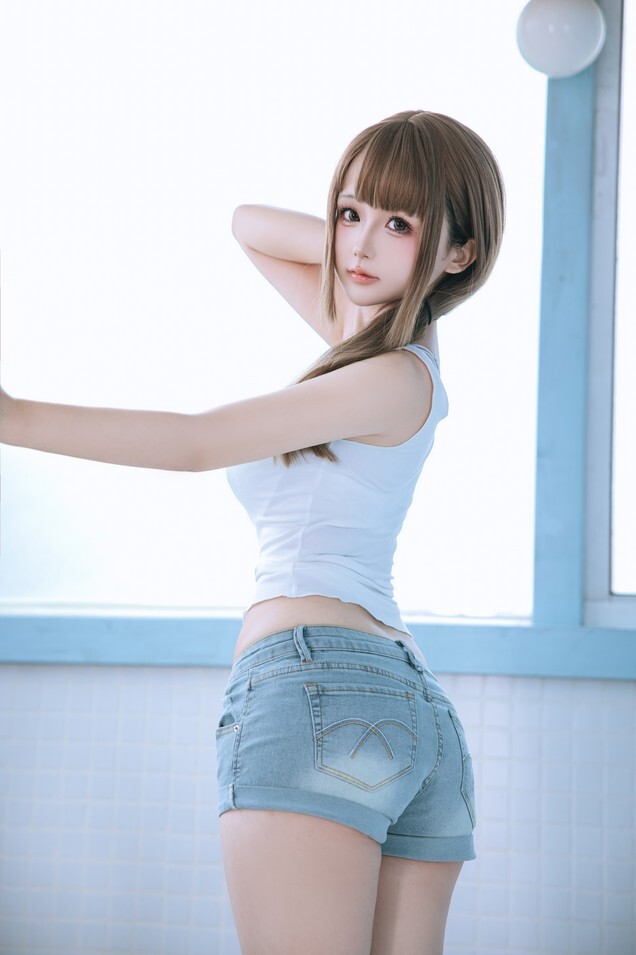 日奈娇 (樱井小莜) - 男浴室保洁员 [175P5V-1.16GB]