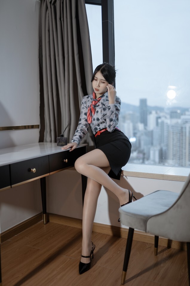 不呆猫 – 东航空姐 [66P1V-1.58GB]