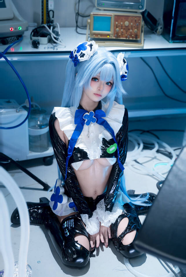 九柒喵 - NIKKE 胜利女神 汉塞尔 [38P-348MB]