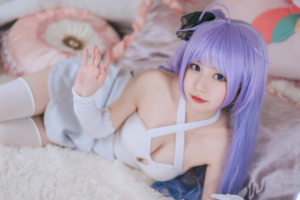 猫大人 – 碧蓝航线 独角兽 原皮 [18P-161MB]