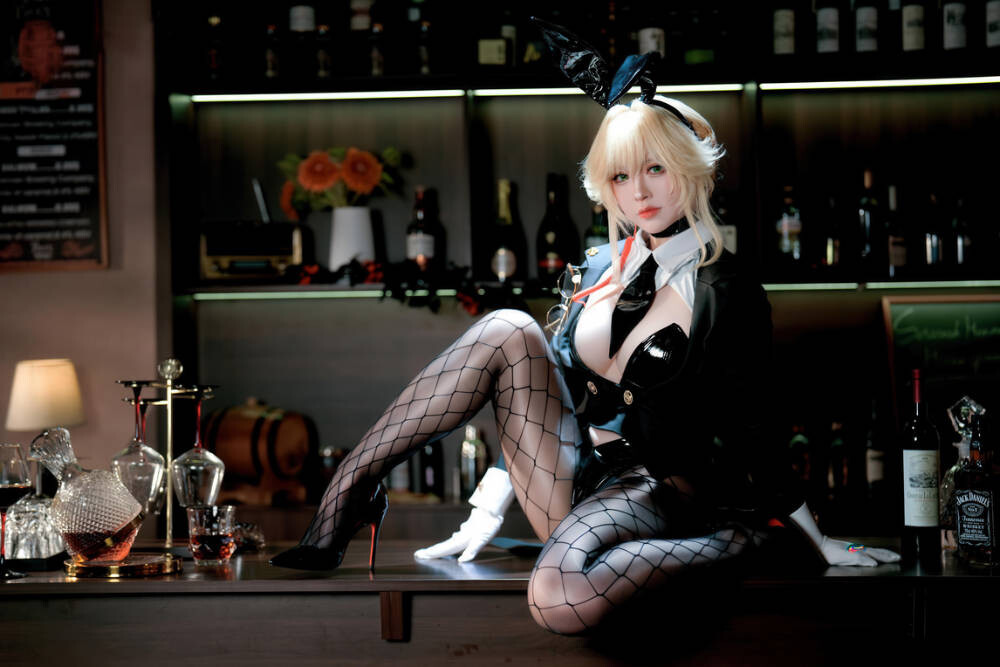 BANBANKO 半半子 – 愛德ェントバニー [62P-375MB]