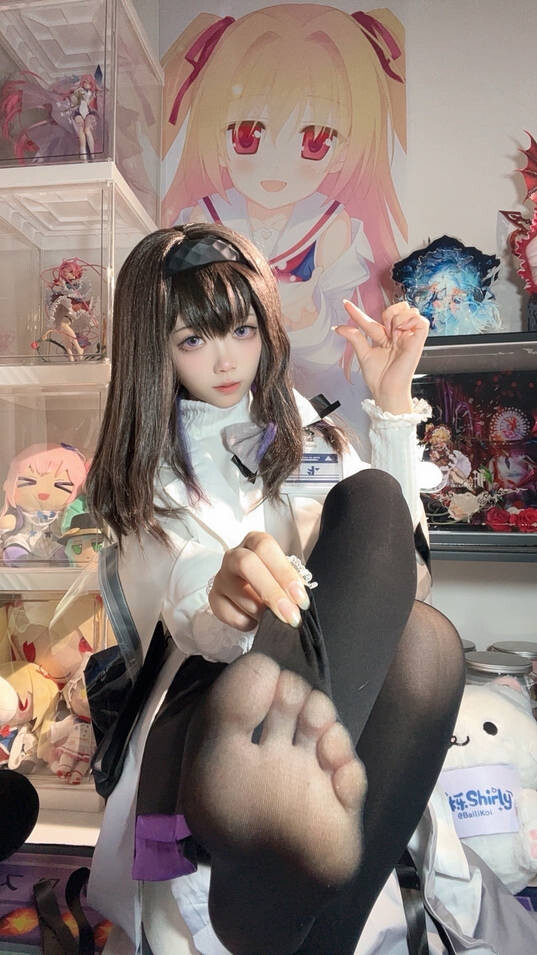 白栎Shirly – 明日方舟 普瑞赛斯 [130P25V-5.75GB]